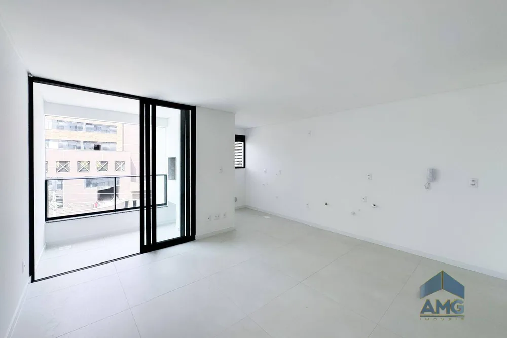 Apartamento, 2 quartos, 75 m² - Foto 2
