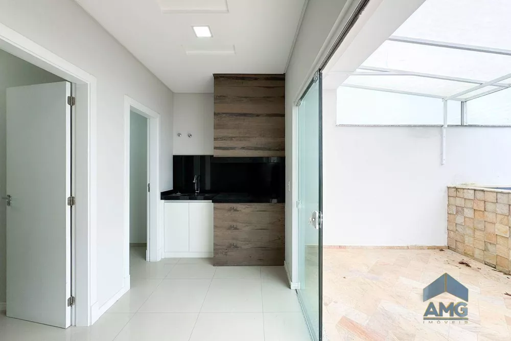 Casa, 3 quartos, 210 m² - Foto 4