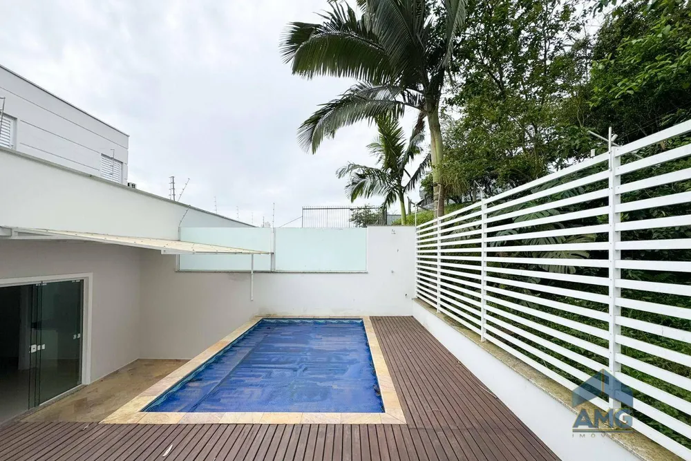 Casa, 3 quartos, 210 m² - Foto 15