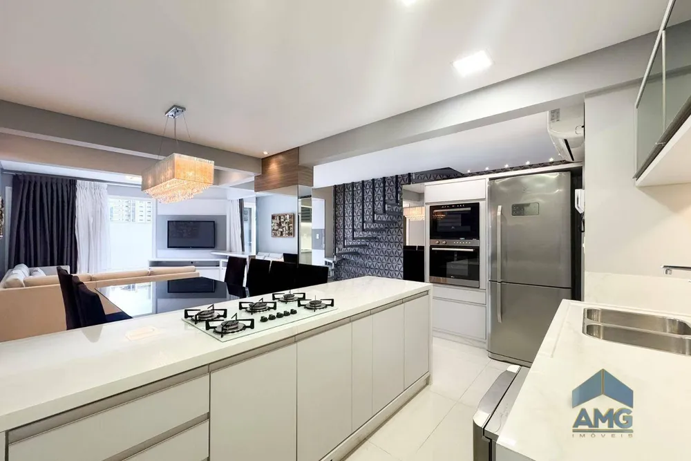 Apartamento, 3 quartos, 252 m² - Foto 2