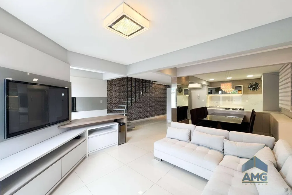 Apartamento, 3 quartos, 252 m² - Foto 1