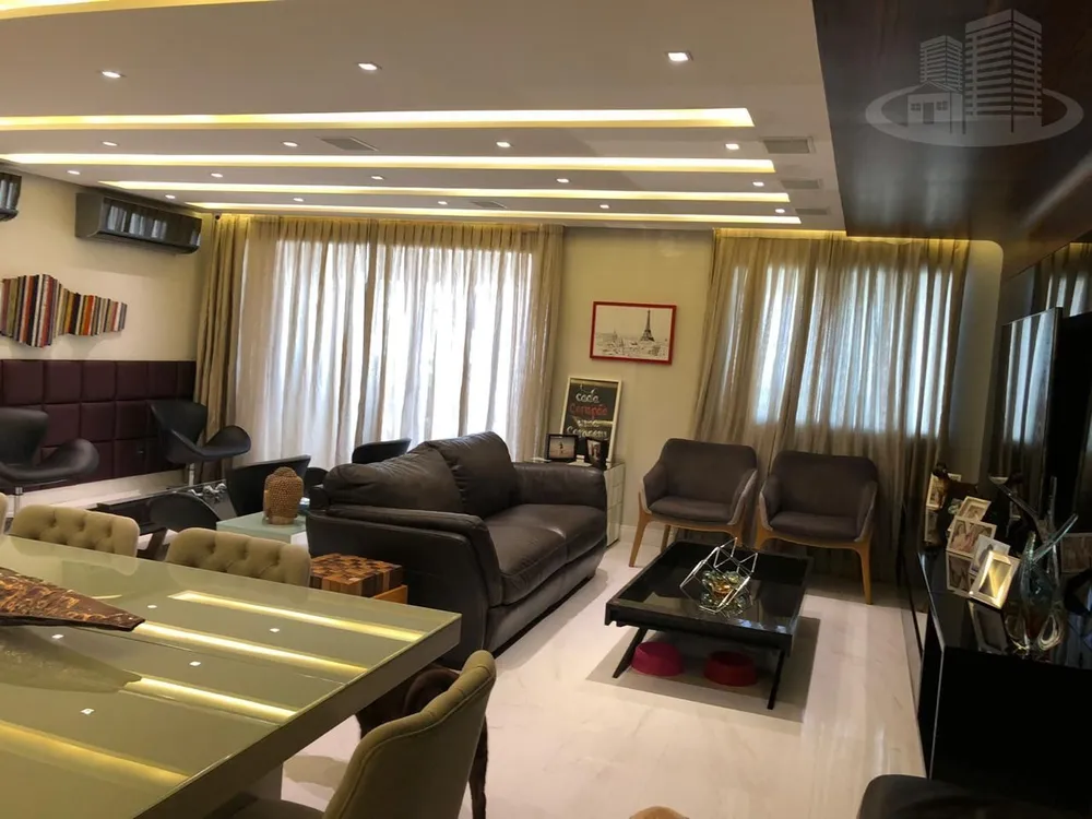 Apartamento, 3 quartos, 196 m² - Foto 2