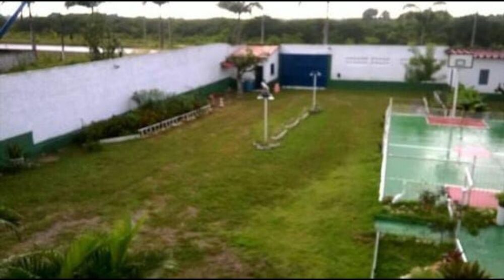 Chácara, 4 quartos, 1125 m² - Foto 1