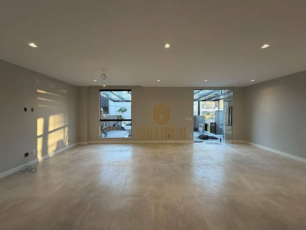 Casa, 3 quartos, 208 m² - Foto 57