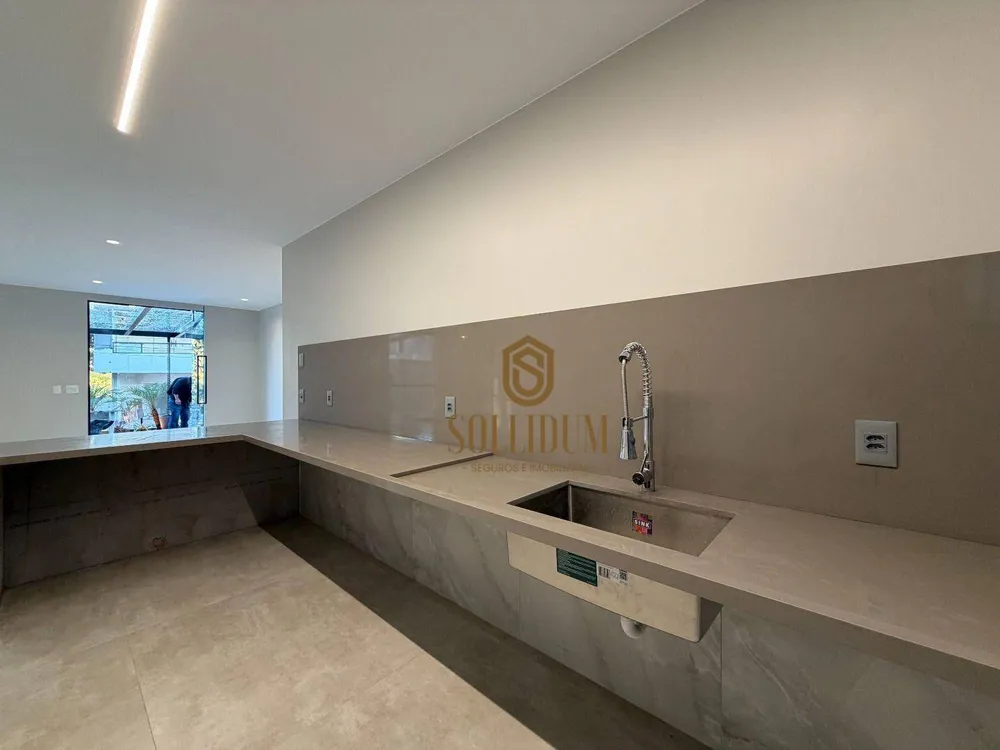 Casa, 3 quartos, 208 m² - Foto 8