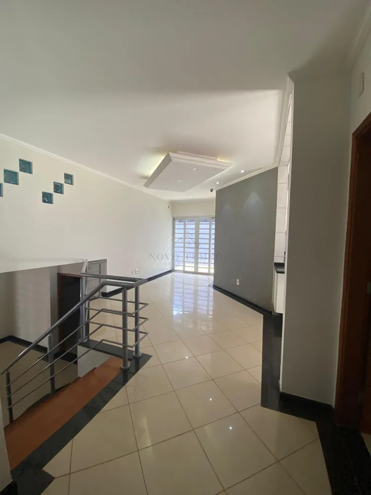 Casa, 3 quartos, 240 m² - Foto 3