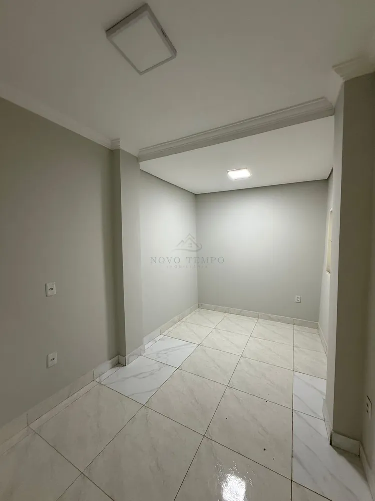 Sobrado, 5 quartos, 233 m² - Foto 2