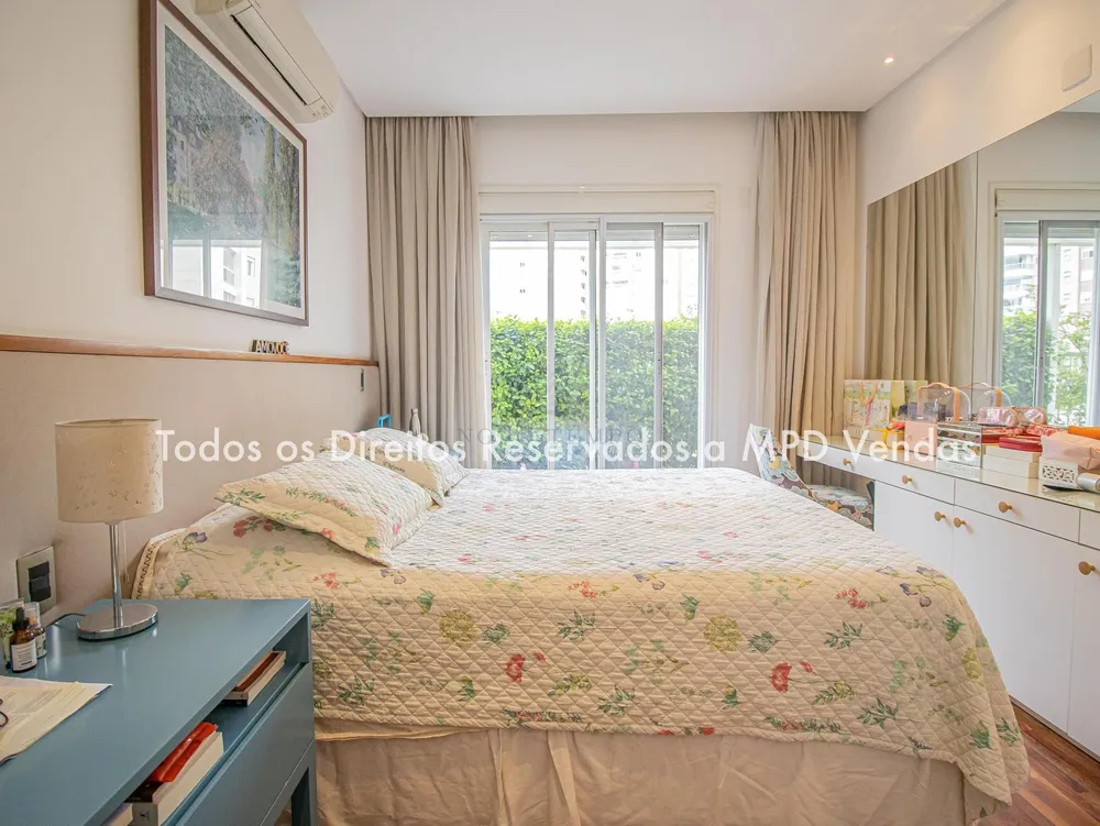Apartamento, 4 quartos, 200 m² - Foto 1
