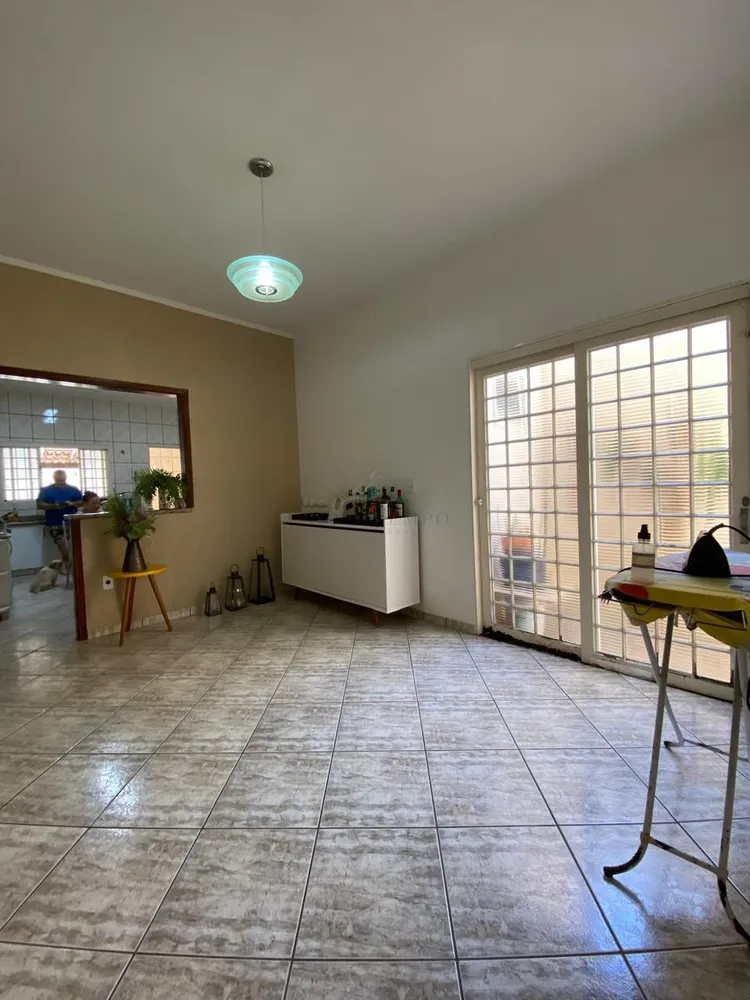 Casa, 3 quartos, 218 m² - Foto 1
