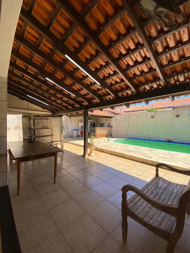 Casa, 3 quartos, 218 m² - Foto 10