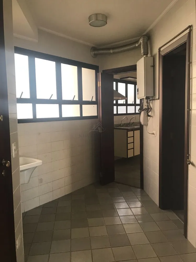 Apartamento, 3 quartos, 163 m² - Foto 2