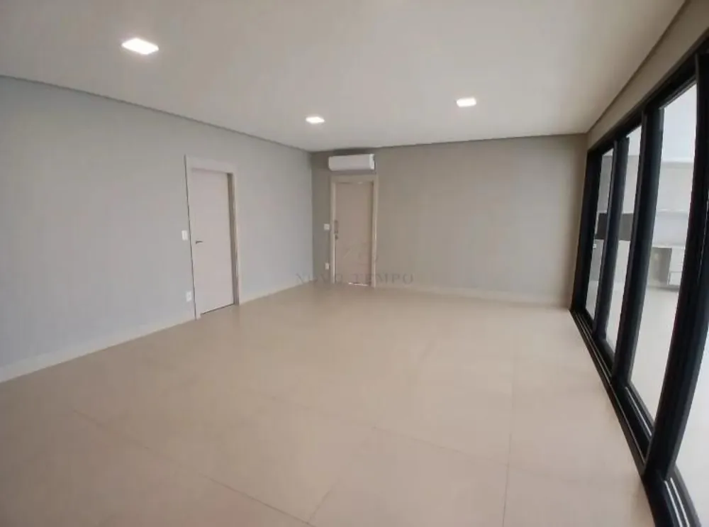 Apartamento, 3 quartos, 206 m² - Foto 2