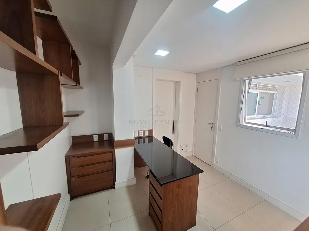Apartamento, 3 quartos, 261 m² - Foto 2
