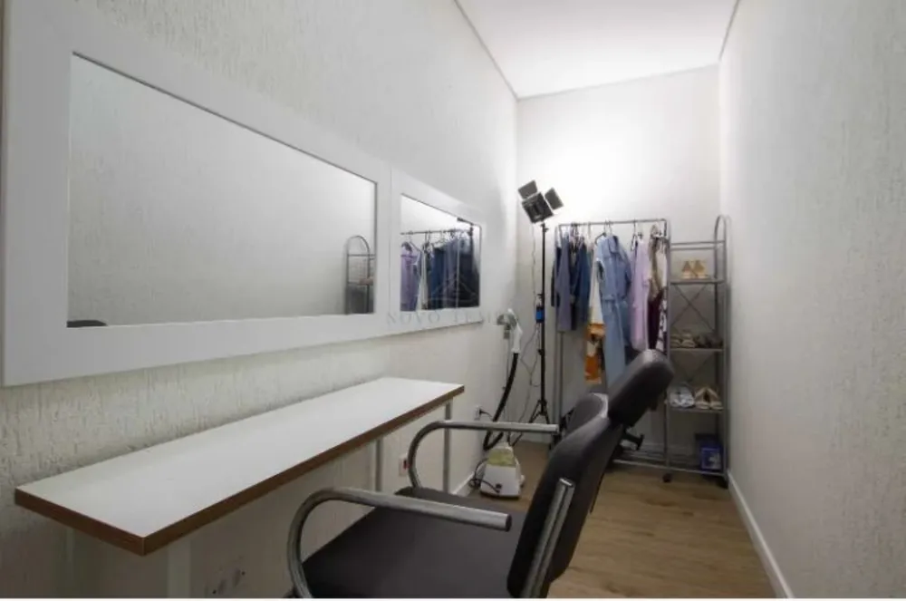Loja-Salão, 245 m² - Foto 1