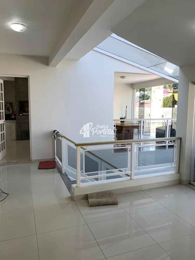 Casa, 4 quartos, 550 m² - Foto 1