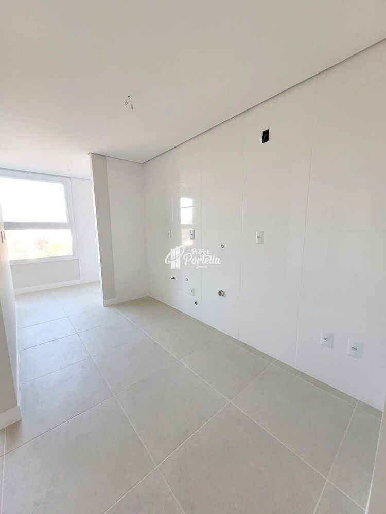 Apartamento à venda com 2 quartos, 77m² - Foto 2
