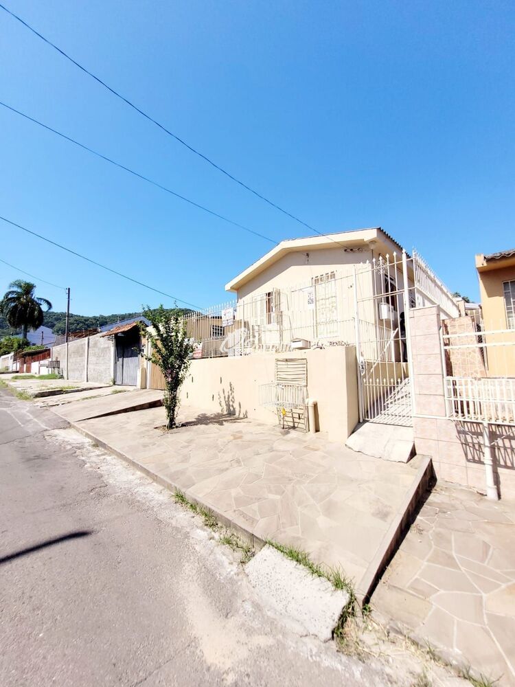 Casa, 4 quartos, 183 m² - Foto 2