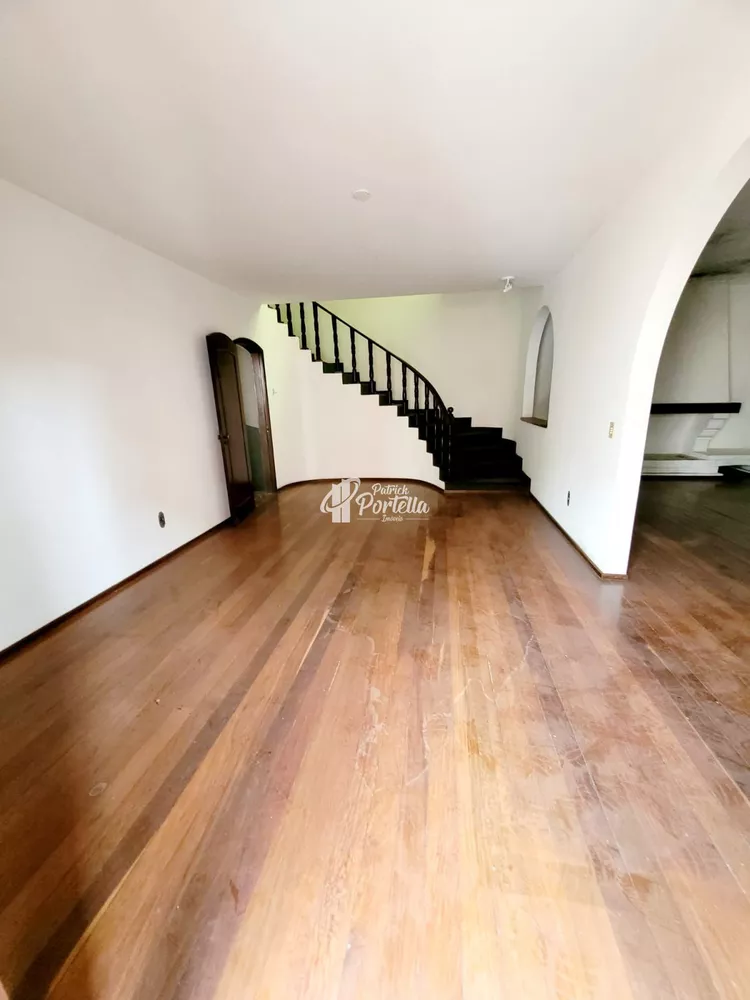 Casa à venda e aluguel com 3 quartos, 350m² - Foto 6