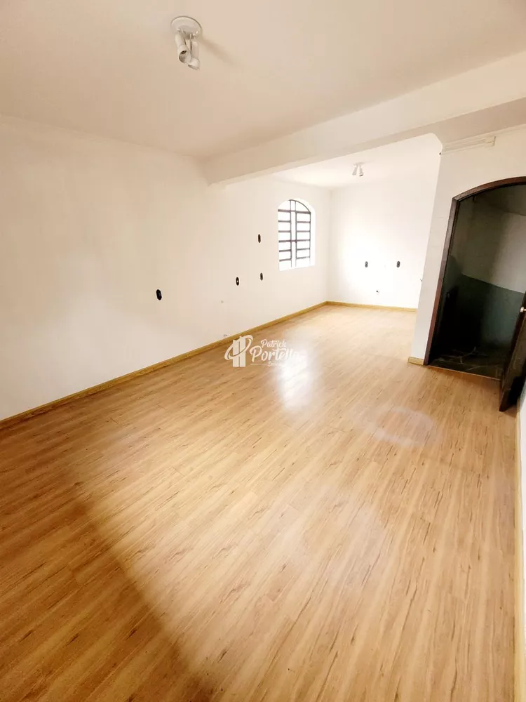 Casa à venda e aluguel com 3 quartos, 350m² - Foto 8