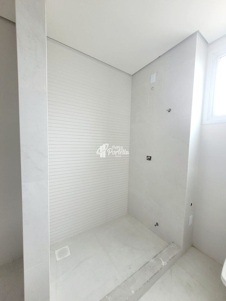 Apartamento, 3 quartos, 193 m² - Foto 1