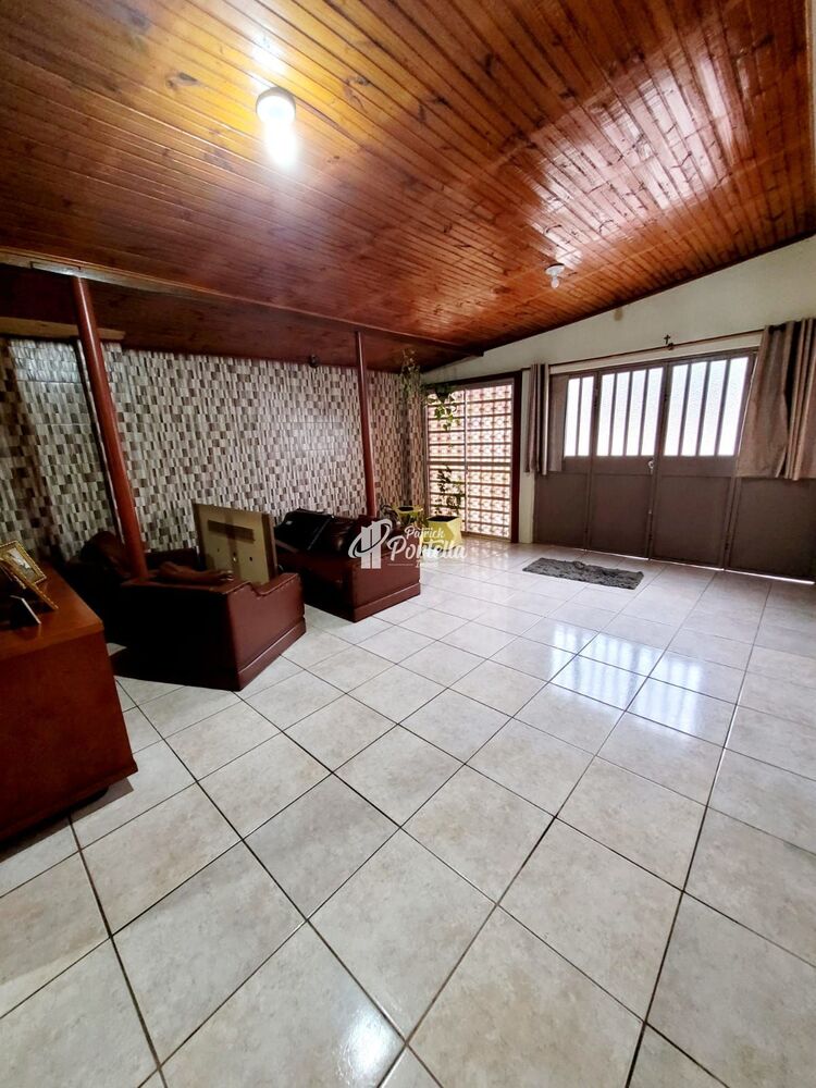 Casa, 4 quartos, 121 m² - Foto 2