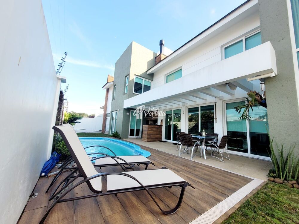Casa, 3 quartos, 290 m² - Foto 2