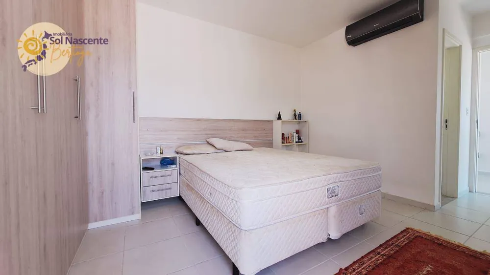 Cobertura, 3 quartos, 195 m² - Foto 1
