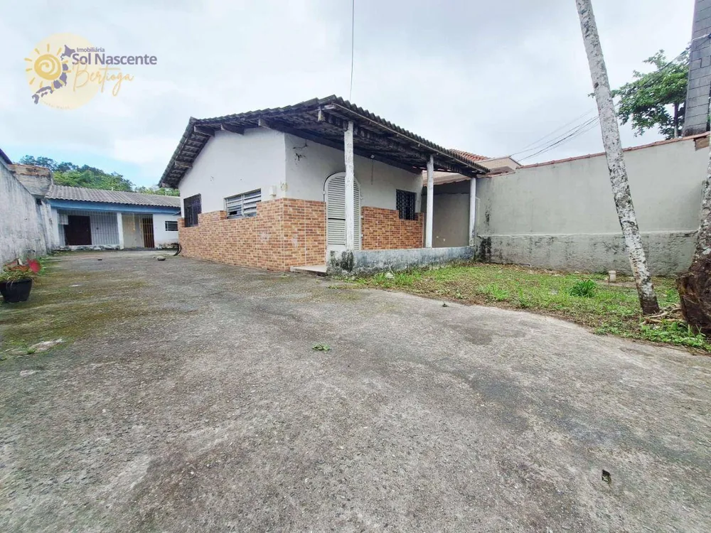 Casa, 3 quartos, 146 m² - Foto 1