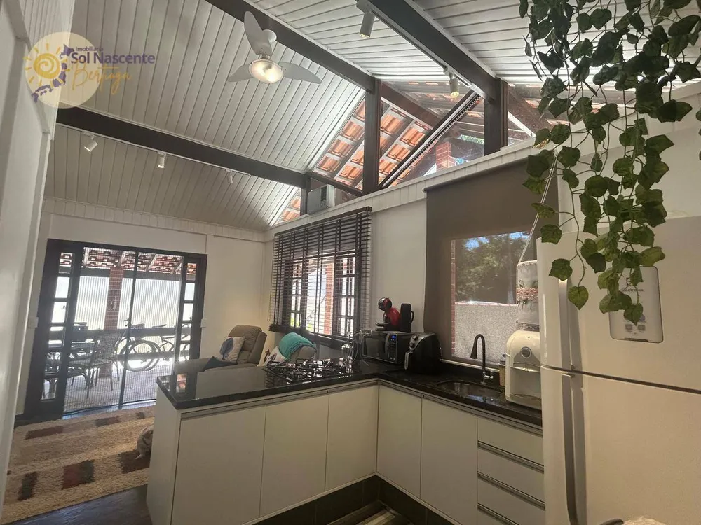 Casa, 5 quartos, 200 m² - Foto 9