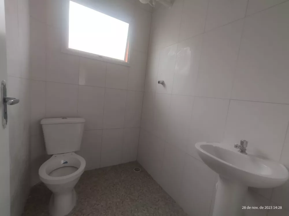 Casa à venda com 2 quartos, 55m² - Foto 5