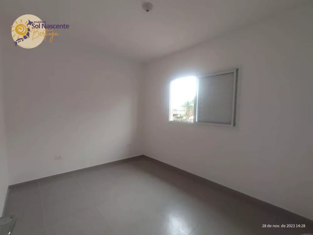 Casa à venda com 2 quartos, 55m² - Foto 4