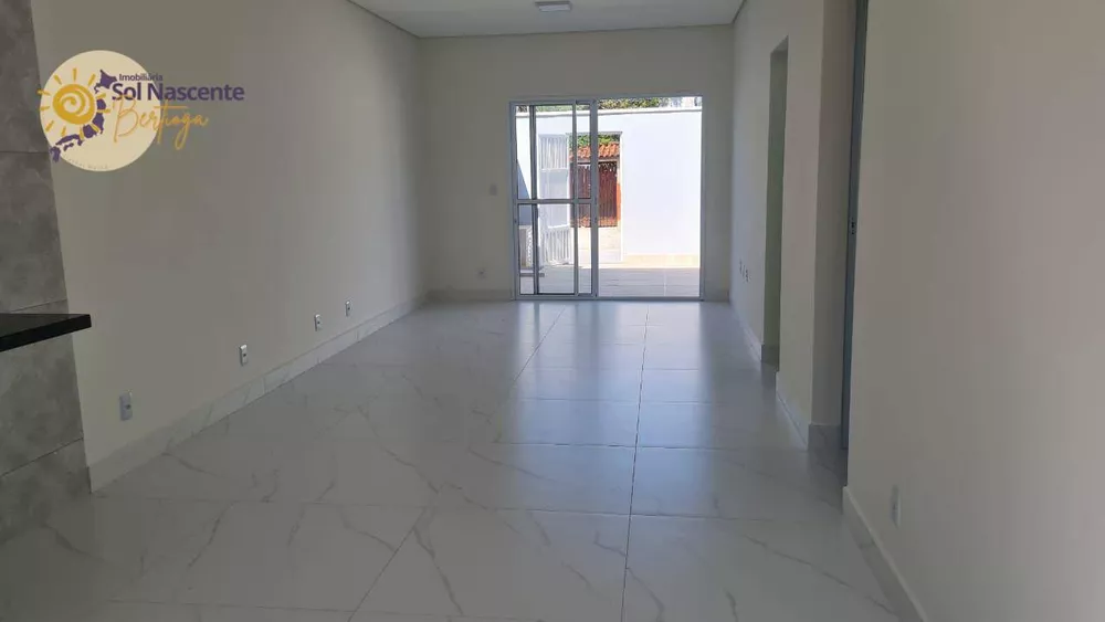 Casa à venda com 2 quartos, 63m² - Foto 2