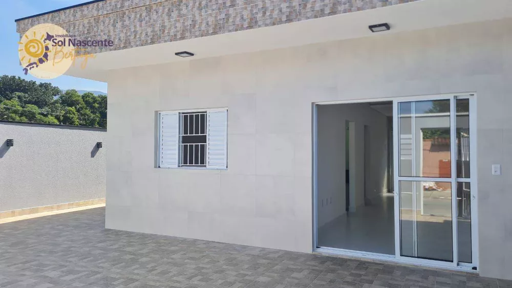 Casa à venda com 2 quartos, 63m² - Foto 1