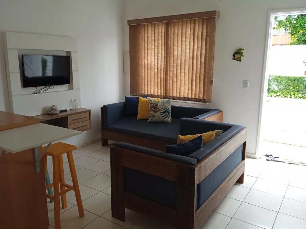 Casa à venda com 3 quartos, 80m² - Foto 2