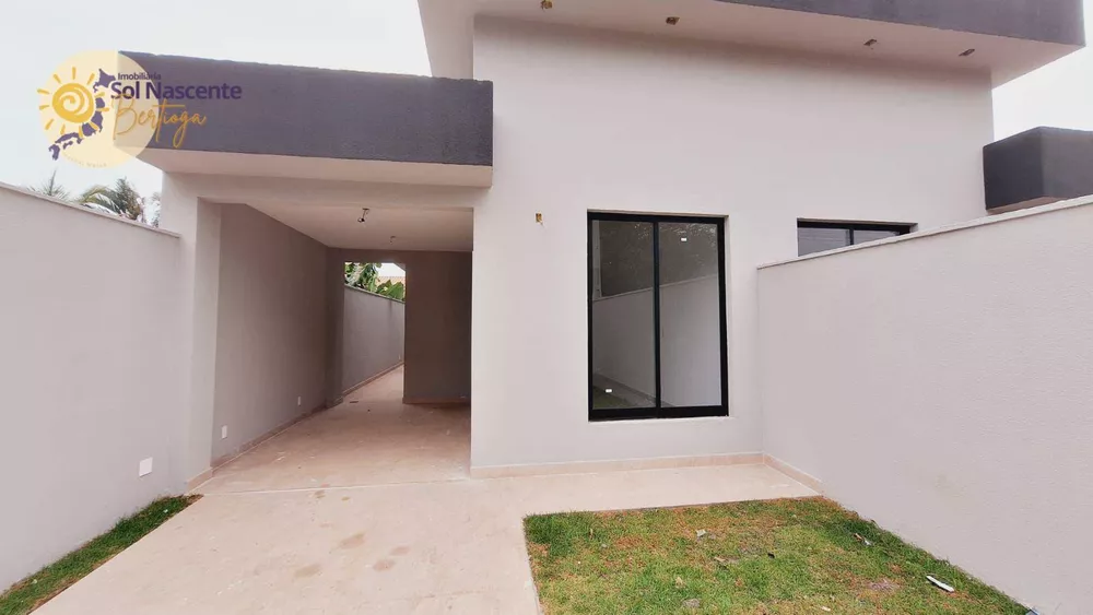 Casa à venda com 2 quartos, 104m² - Foto 1