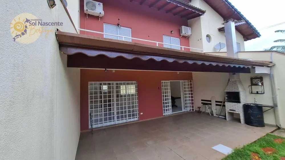 Casa, 2 quartos, 94 m² - Foto 1