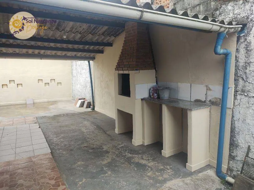 Casa, 3 quartos, 244 m² - Foto 3
