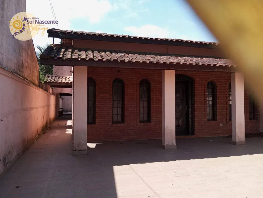 Casa, 4 quartos, 160 m² - Foto 1