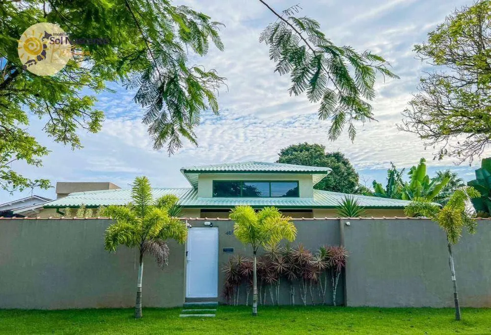 Casa, 3 quartos, 221 m² - Foto 1
