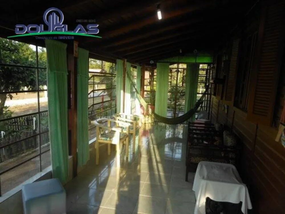 Casa, 3 quartos, 200 m² - Foto 1