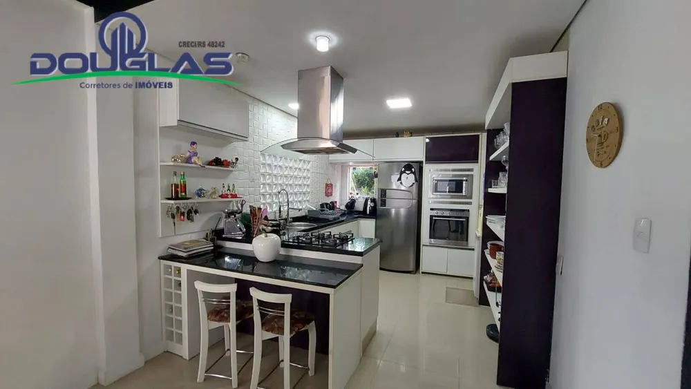 Casa, 3 quartos, 341 m² - Foto 3