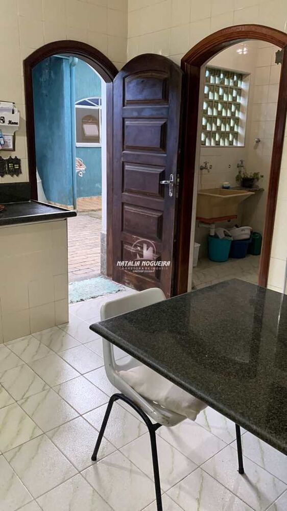 Casa, 5 quartos, 315 m² - Foto 4