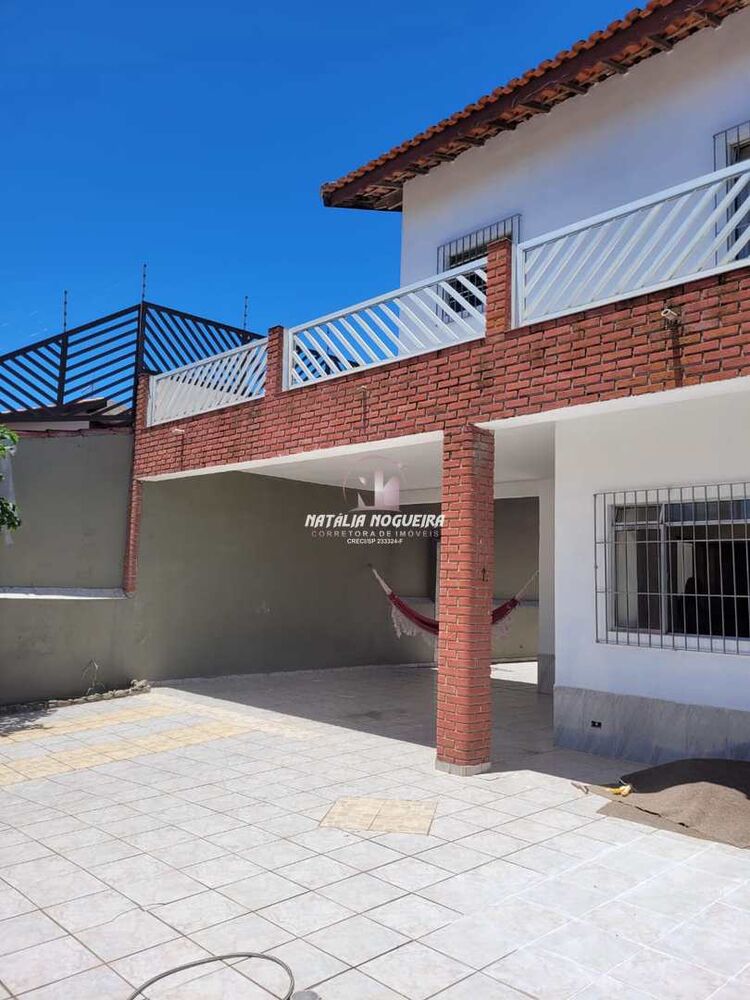Sobrado à venda com 3 quartos, 325m² - Foto 1
