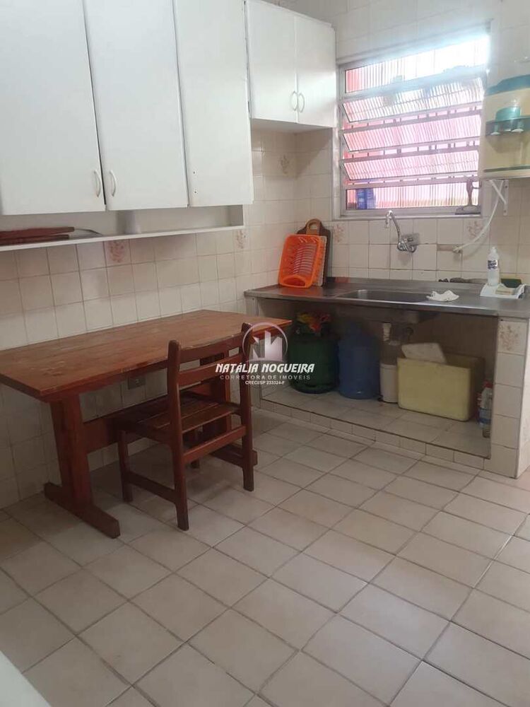 Casa à venda com 3 quartos, 210m² - Foto 9