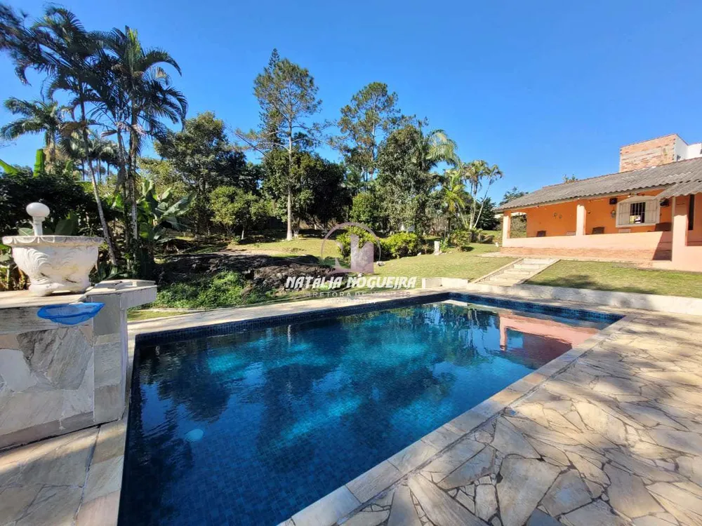 Chácara, 6 quartos, 4500 m² - Foto 2