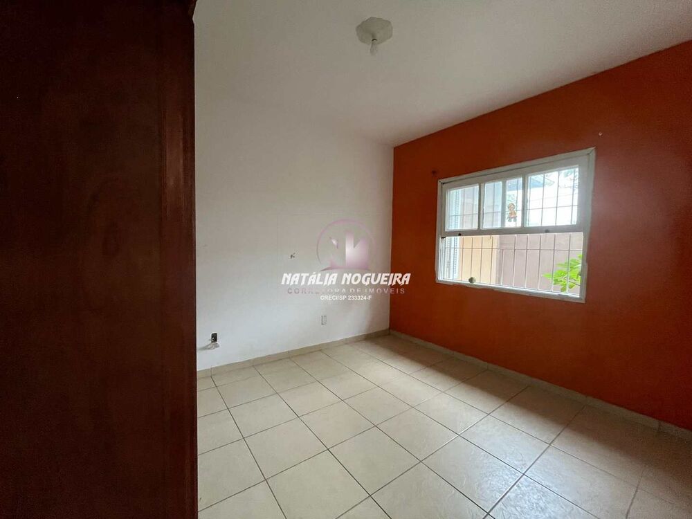 Casa à venda e aluguel com 3 quartos, 255m² - Foto 4