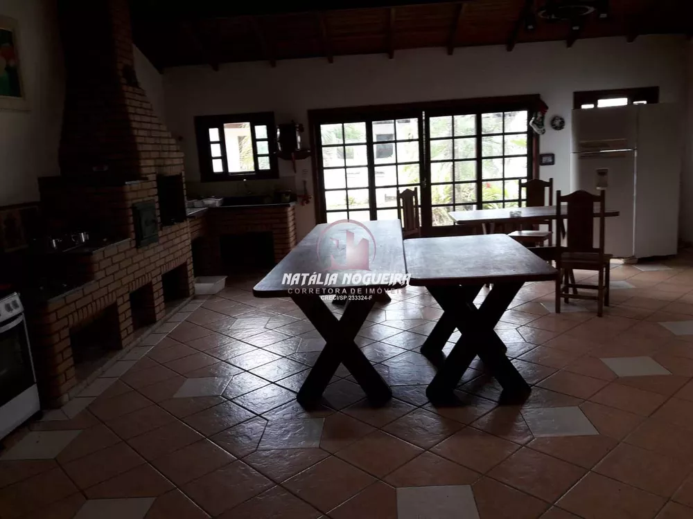 Chácara, 11 quartos, 1125 m² - Foto 1