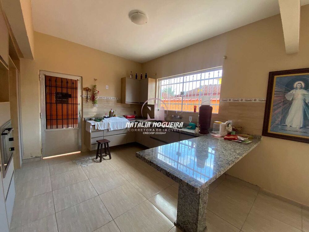 Casa à venda com 3 quartos, 264m² - Foto 6