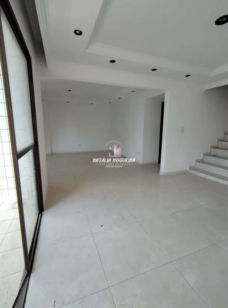 Cobertura, 3 quartos, 232 m² - Foto 1