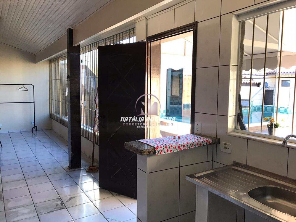 Casa, 2 quartos, 250 m² - Foto 13